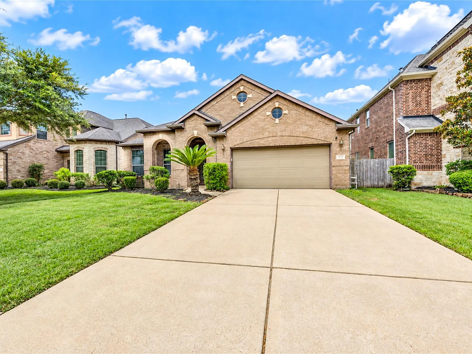 3 bed, 2.5 bath, 2446 sqft, $2,500 — Photo 1