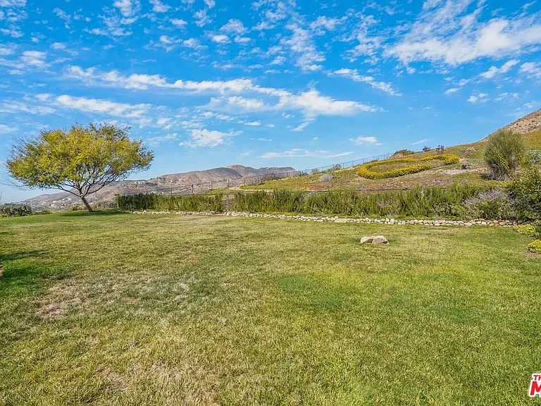6277 Sea Star Dr — Photo 62