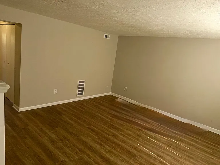 815 Clareridge Ln — Photo 15