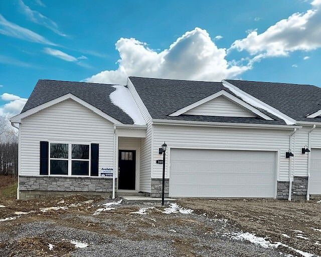 1st image of 308 Gleneagles Dr