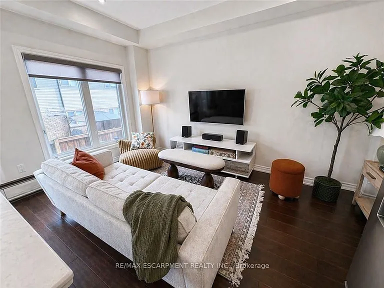 377 Glancaster Rd #16 — Photo 10