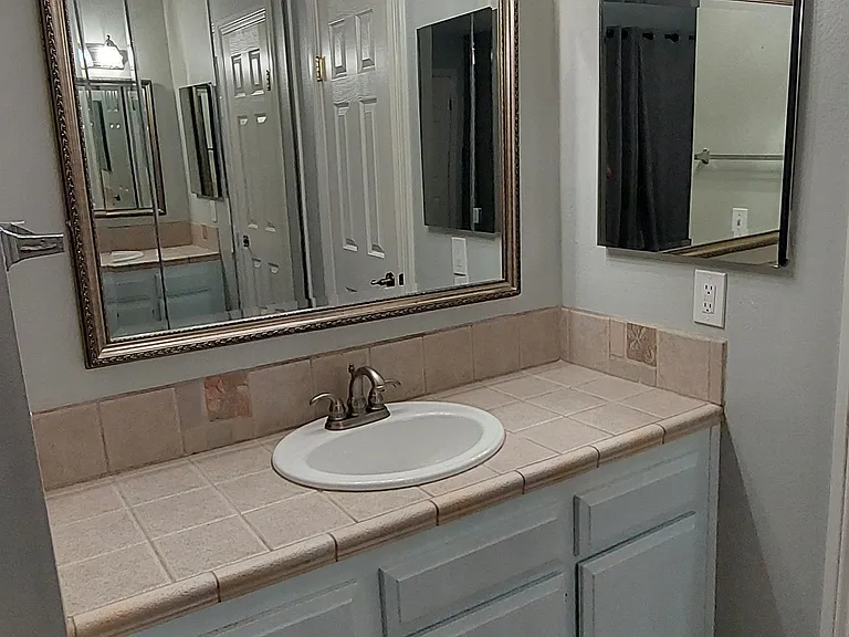 22592 Marylhurst Ct — Photo 13