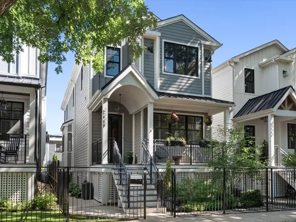 2448 W Moffat St, Chicago, IL 60647