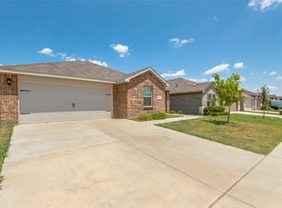 1905 Duskwood Dr, Lancaster, TX 75146