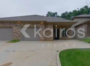 10118 W 20th St #B, Little Rock, AR 72205