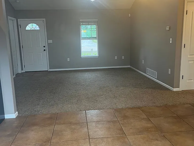 23568 Roulette Rd — Photo 8