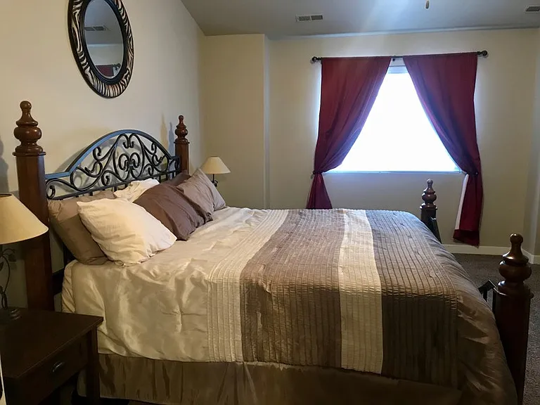 356 S 790 W — Photo 11