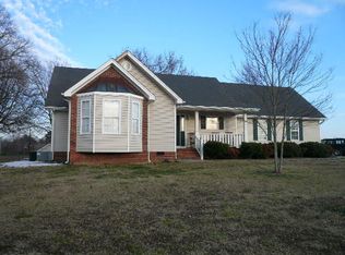 15 J D Dr, Chickamauga, GA 30707