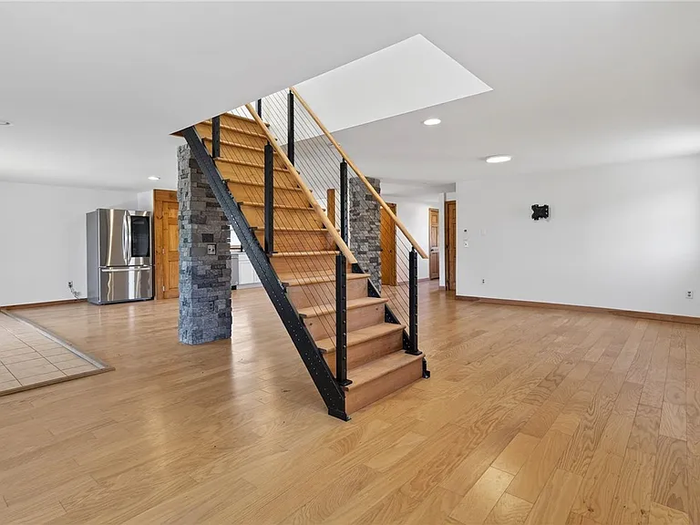 999 Salmon Creek Rd — Photo 13