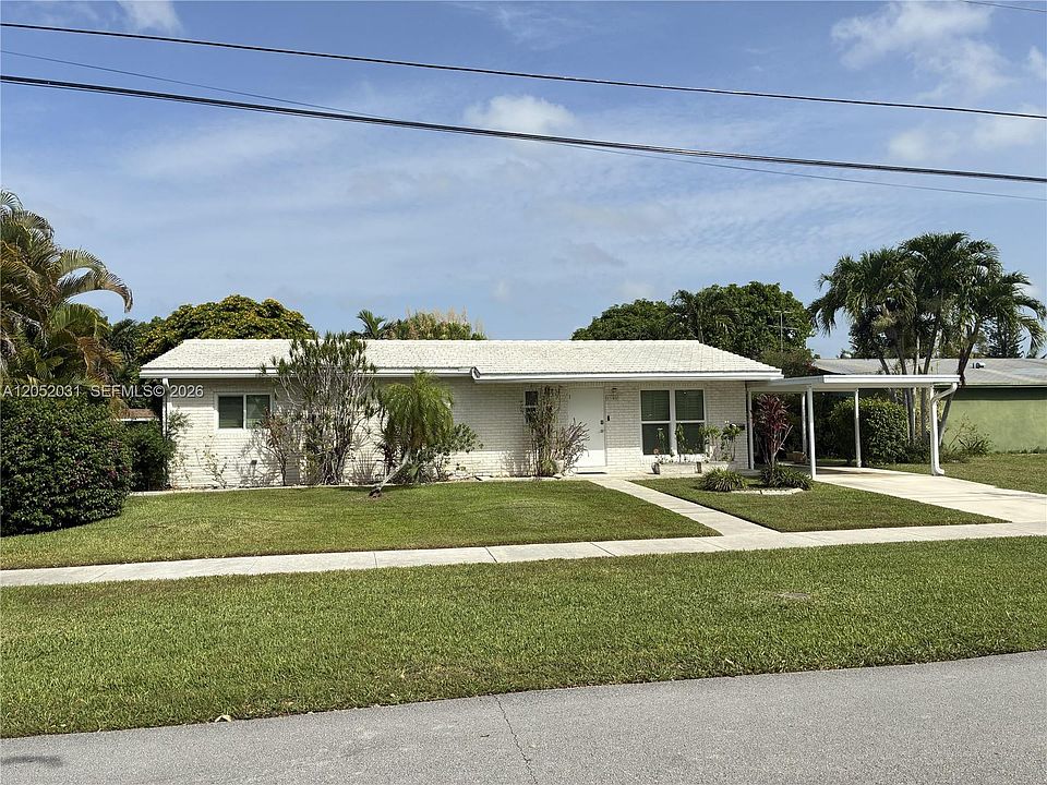 1st image of 19120 Bel Aire Dr