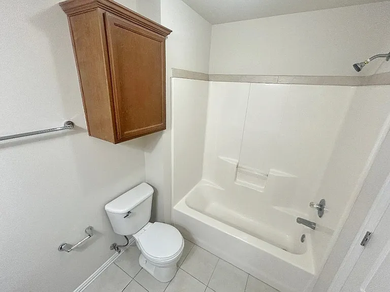5526 Homestead Rd — Photo 11