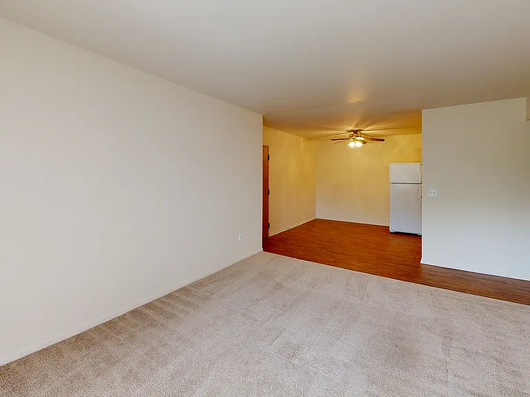 Ravine Apartments — Photo 31