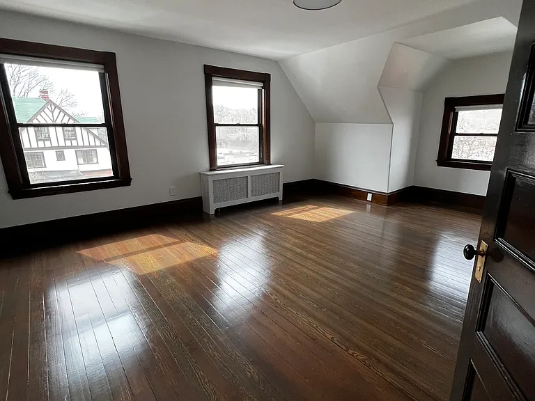 12 Eaton Ct #2 — Photo 16