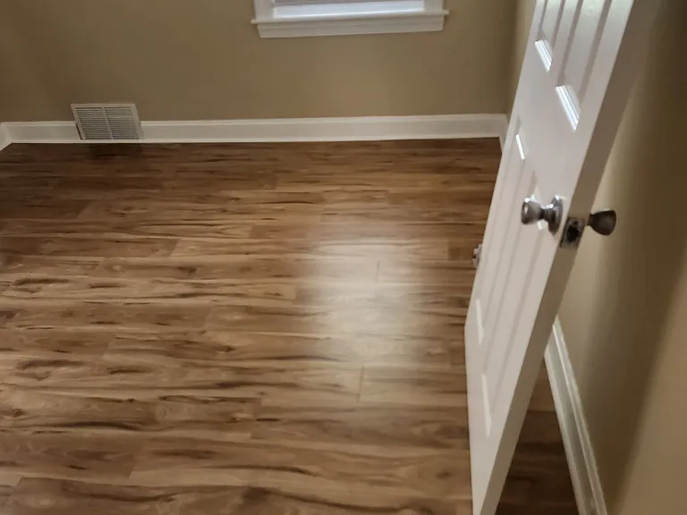 128 Marshall Dr — Photo 8