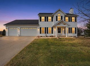 3630 T Bird Way, Cottage Grove, WI 53527