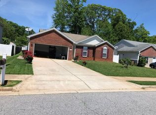 3818 Maribeau Woods Dr, Greensboro, NC 27407