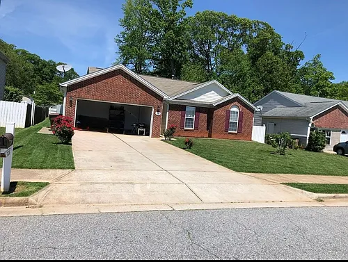 3818 Maribeau Woods Dr Photo 1