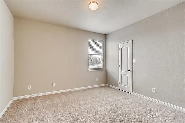 697 Shadow Creek Blvd — Photo 20