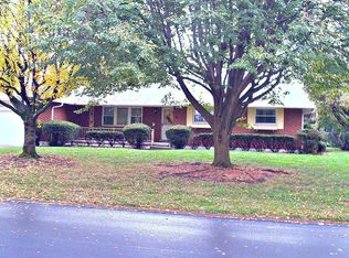 1824 Hamlet Dr, Dayton, OH 45440