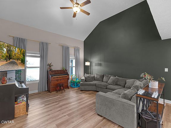 4th image of 6004 Dove Hollow Dr