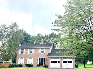 869 Blair Rd, Bethlehem, PA 18017