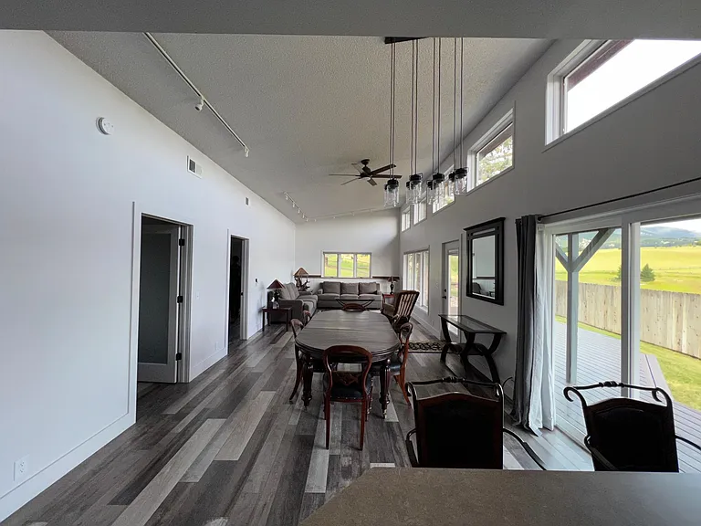 7155 Sypes Canyon Rd — Photo 53