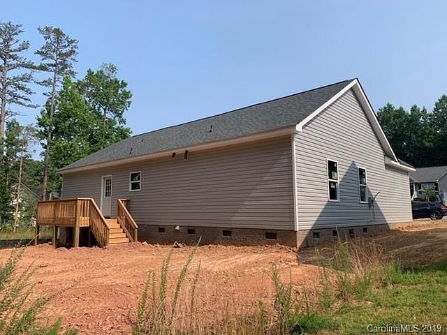 2nd image of 1138 Warpers Ln