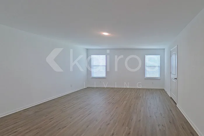 906 Shady Brk — Photo 12