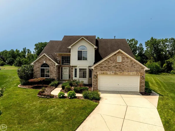 21832 Preserve Ct, Macomb, MI 48042