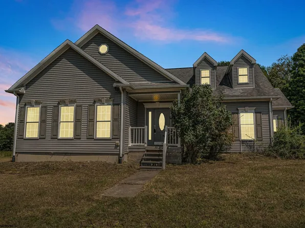 917 Tallentire Rd, Bruceton Mills, WV 26525