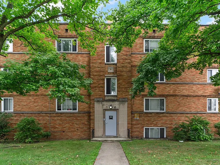 2715 Noble Rd #6 — Photo 12