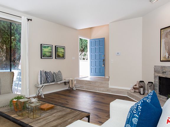 2nd image of 11954 Mayfield Ave APT 2