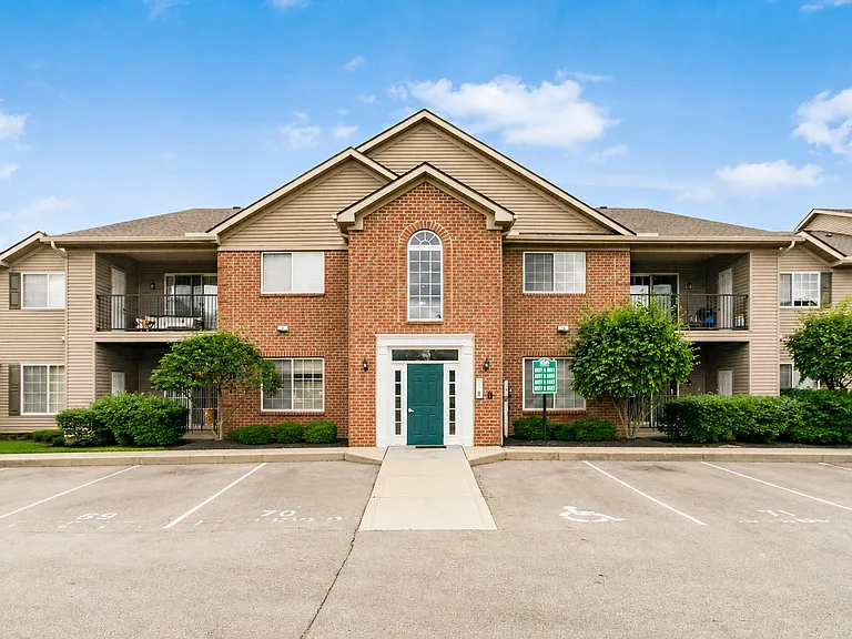 8057 Cranes Crossing Dr — Photo 3