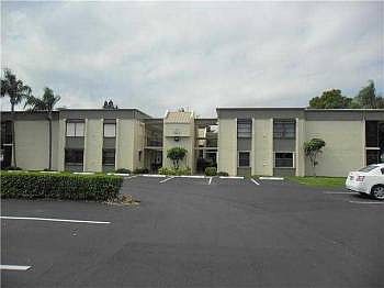 1st image of 225 SE 10th St APT 10D