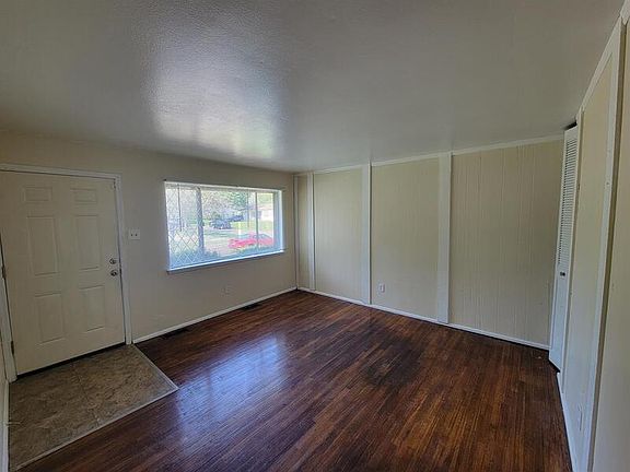 5th image of 1325 Criterion Ave