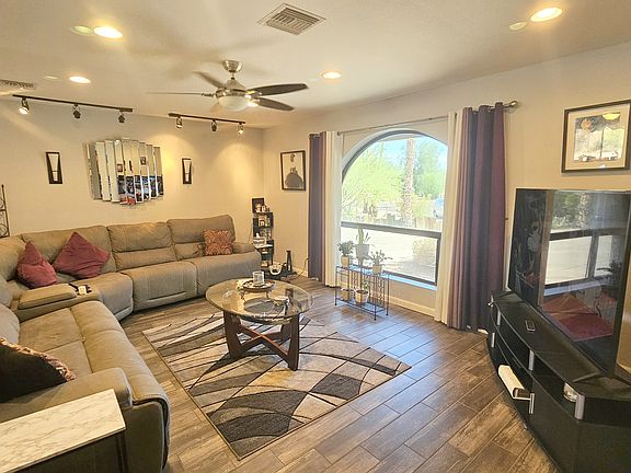 5th image of 16204 E Charlton Ct