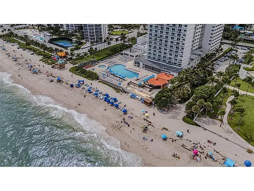 19201 Collins Ave #449 Photo 1
