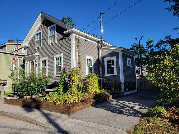 3rd image of 8 Lincoln St