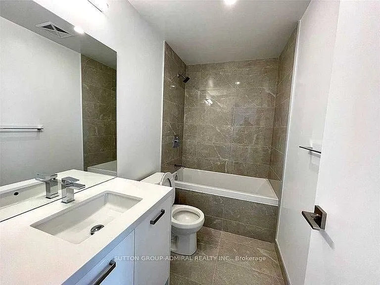 55 Ontario St #1806 — Photo 6