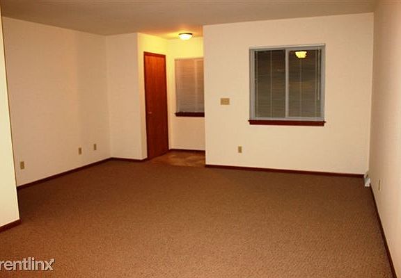 534 Partridge Living room view 2