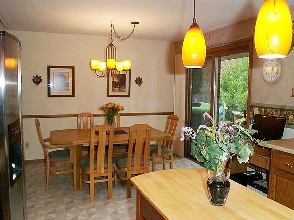 5th image of 1405 Wexford Dr