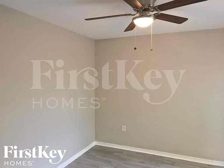 18050 SW 142nd Ct — Photo 15