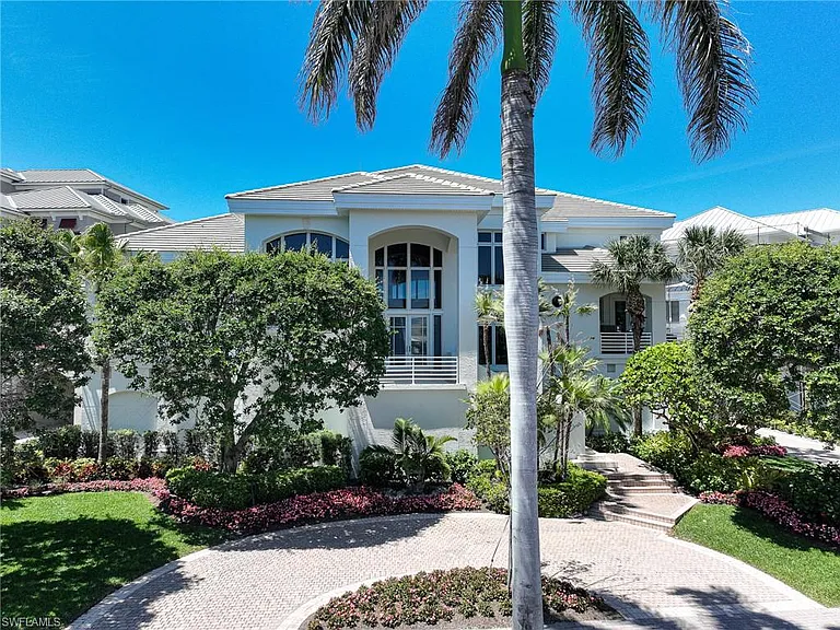 235 Barefoot Beach Blvd — Photo 2