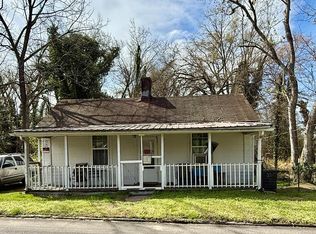 221 W Thomas St, Danville, VA 24540