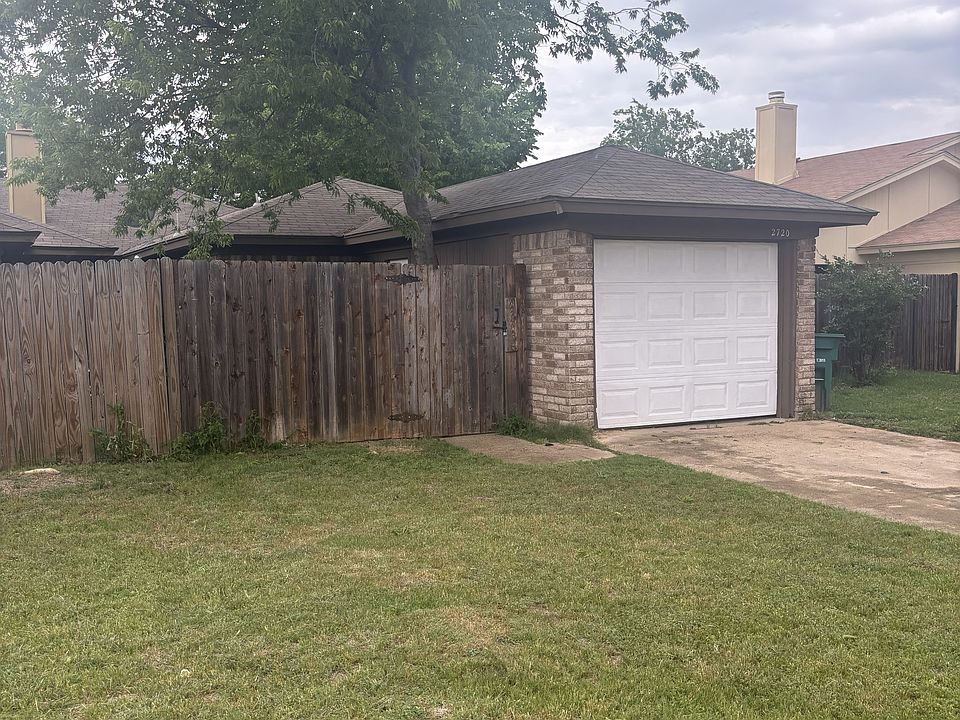 1st image of 2720 Countryside Ln #1