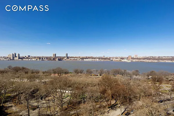 Rented by Compass | media 14