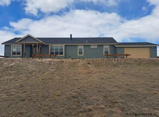 37 Winchester Rd, Guernsey, WY 82214