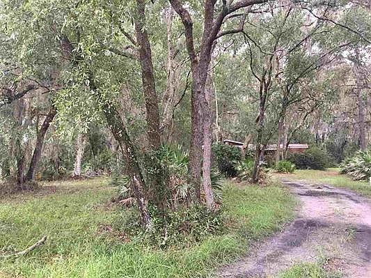 3rd image of 1625 County Road 13a S