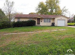 325 W Fremont Ave, Burlingame, KS 66413