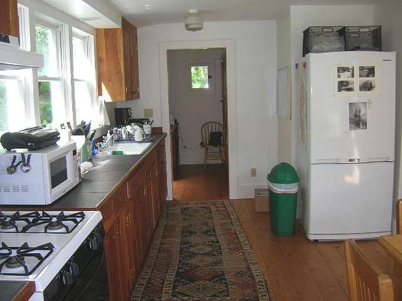 3rd image of 616 VLY SUMMIT Road